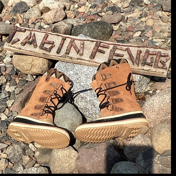 🌲 Under Armour Light Weight HEAT GEAR Black HOODIE Medium EPLC UNISEX TRAVELER - Picture 9 of 16